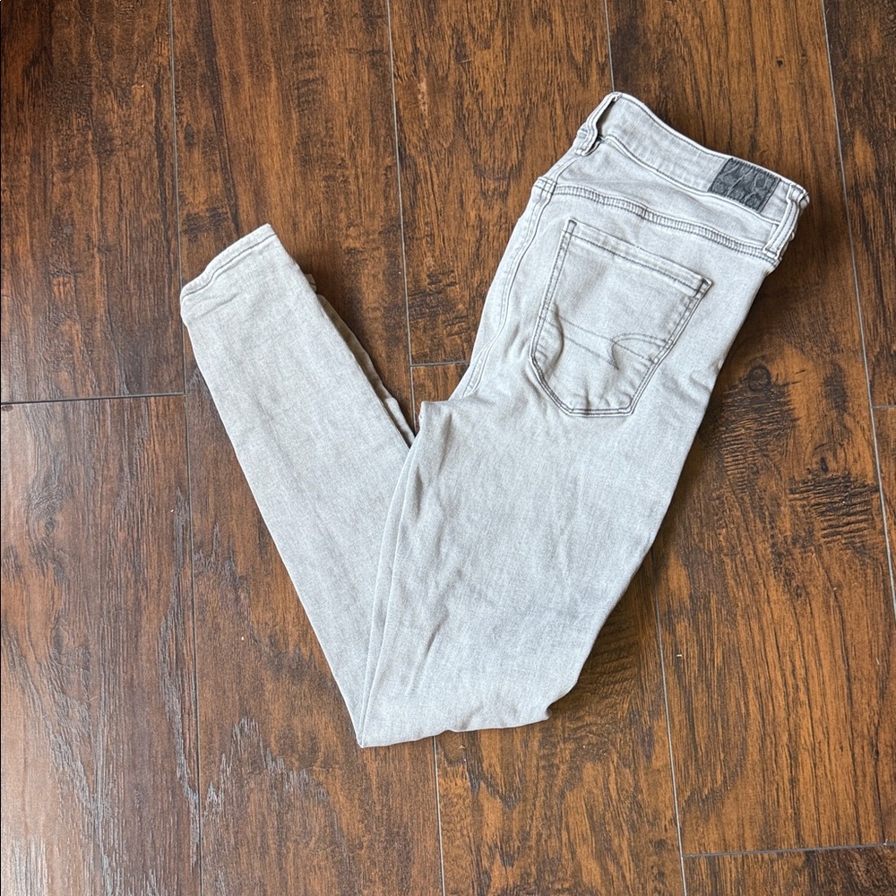 American Eagle Outfitters Light Gray Skinny Jeans